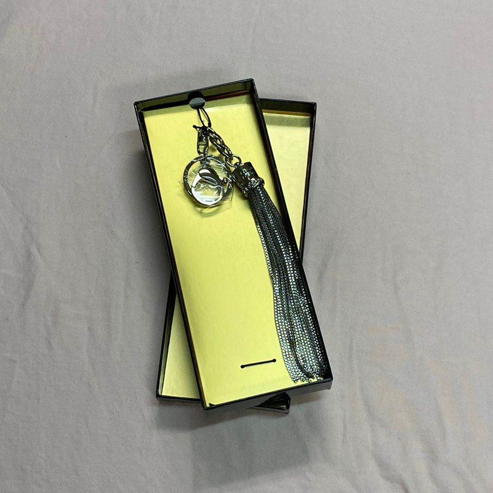 Chic Silver Tassel Keychain